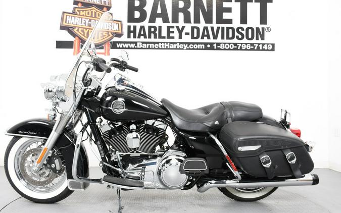 2009 Harley-Davidson® FLHR Road King® Classic