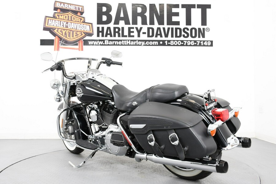 2009 Harley-Davidson® FLHR Road King® Classic
