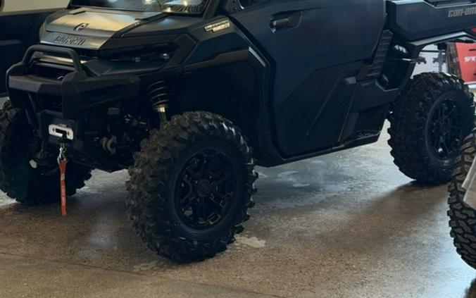 2026 Can-Am Defender Limited HD11