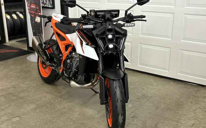 2026 KTM 990 Duke