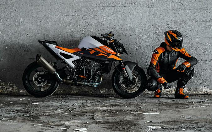 2026 KTM 990 Duke