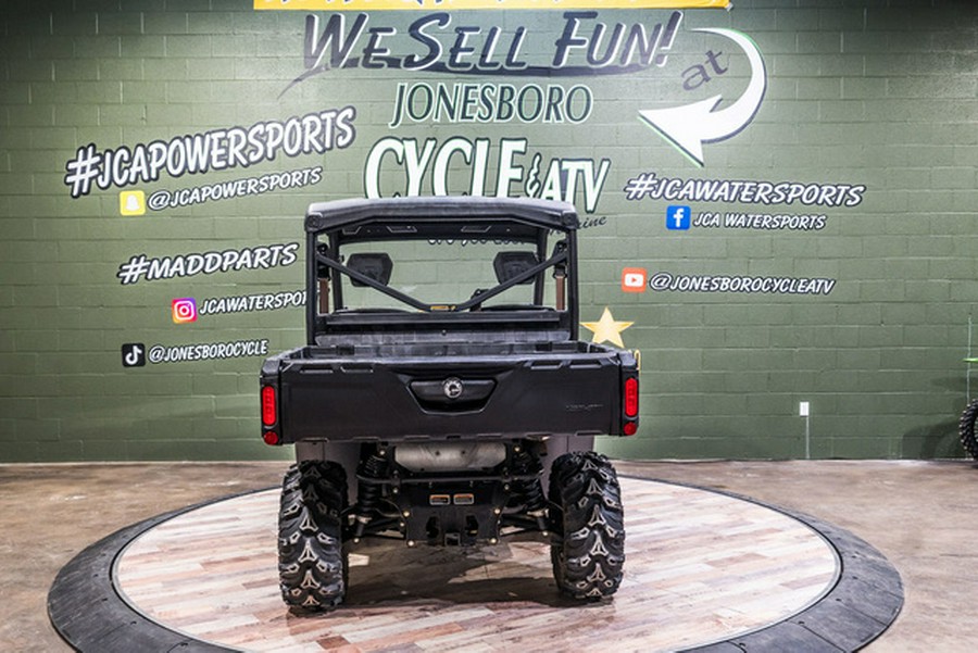 2017 Can-Am Defender XT HD10