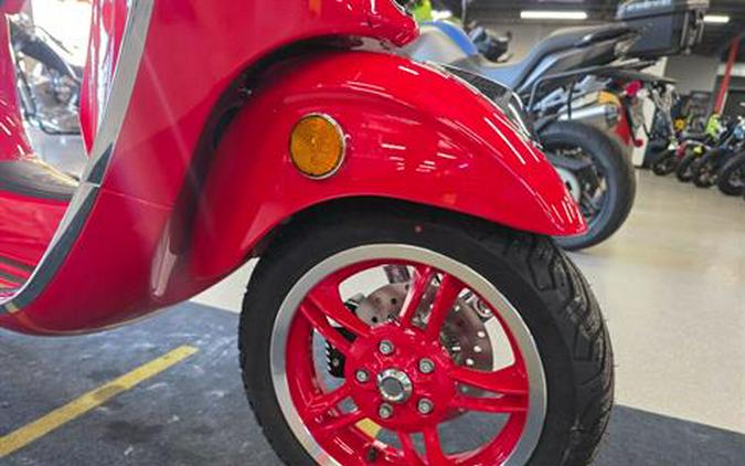 2025 Vespa Primavera