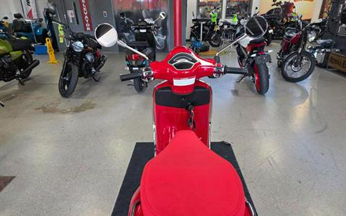 2025 Vespa Primavera