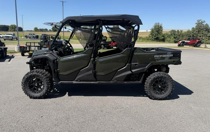 2025 Honda Pioneer 1000-6 Deluxe Crew