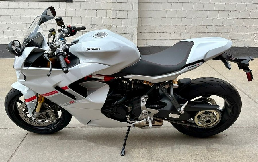 2024 Ducati Supersport 950 S White Stripe