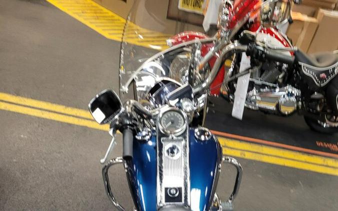 2002 Harley-Davidson Road King Classic Luxury Blue/Diamond Ice