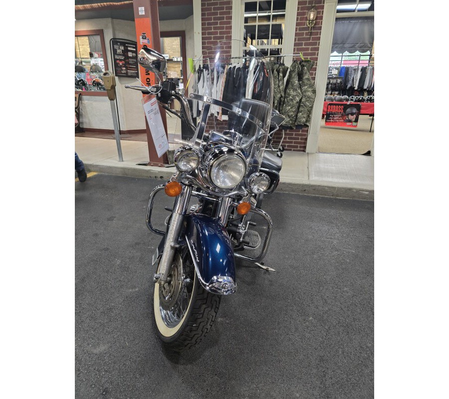 2002 Harley-Davidson Road King Classic Luxury Blue/Diamond Ice