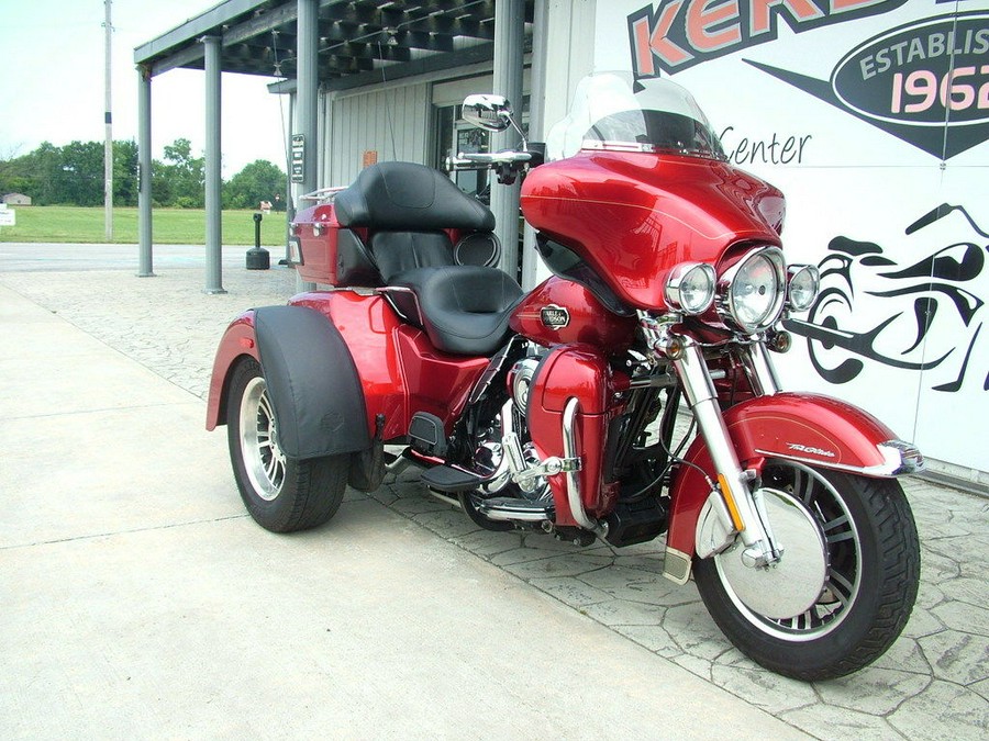 2013 Harley-Davidson® FLHTCUTG - Tri Glide® Ultra Classic®