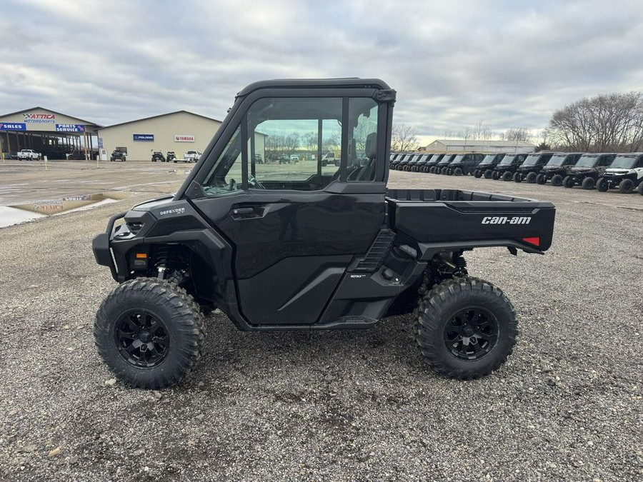 2026 Can-Am Defender XT CAB HD11