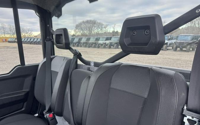 2026 Can-Am Defender XT CAB HD11