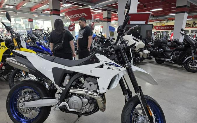2026 Suzuki DR-Z 4SM