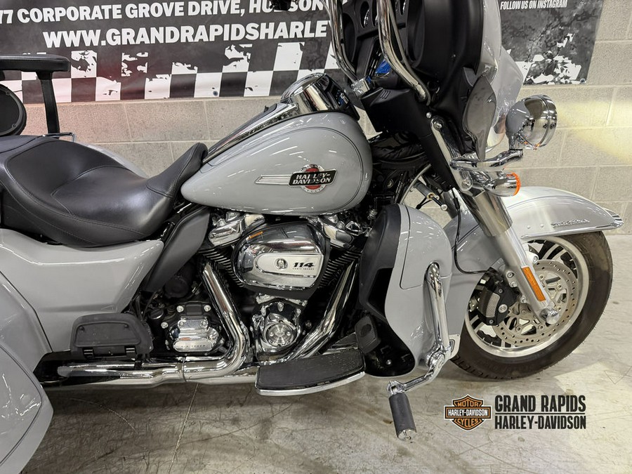 2024 Harley-Davidson® FLHTCUTG - Tri Glide® Ultra