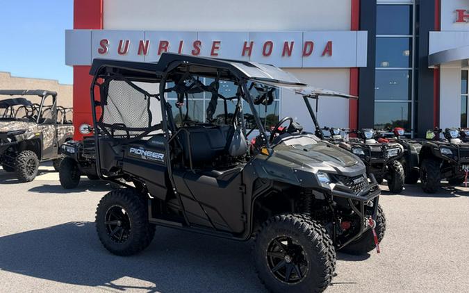 2026 Honda Pioneer 700-4 Deluxe