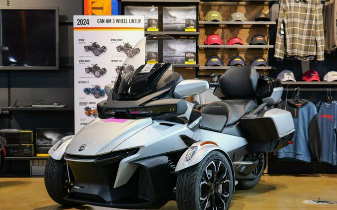 2023 Can-Am Spyder RT Review [Celebrating 2023 IFRD]