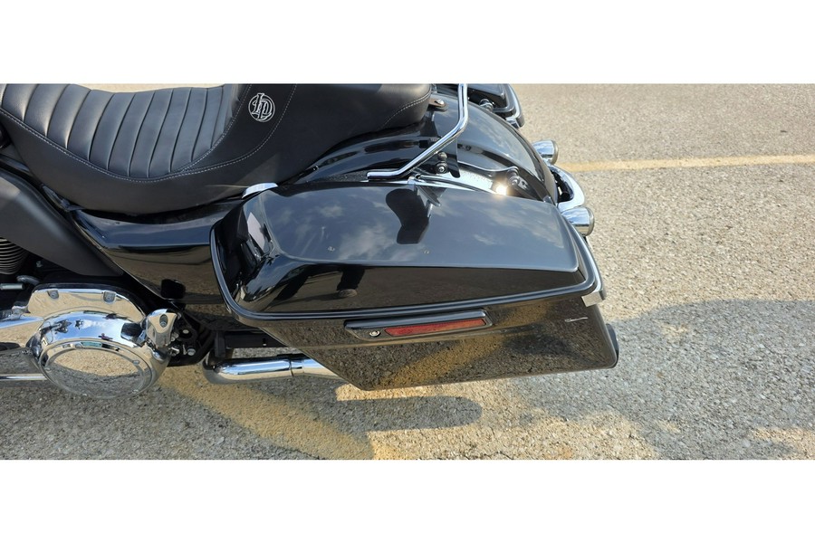 2018 Harley-Davidson® ROAD GLIDE