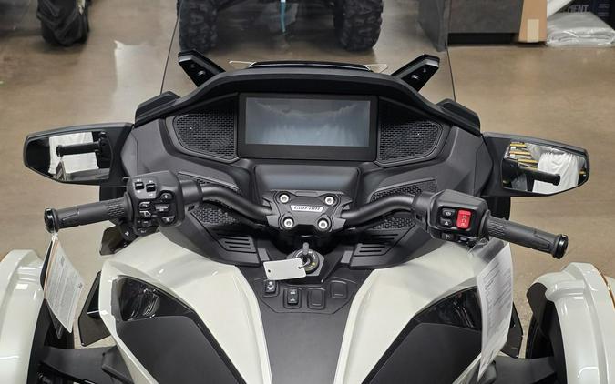 2026 Can-Am Spyder RT Base