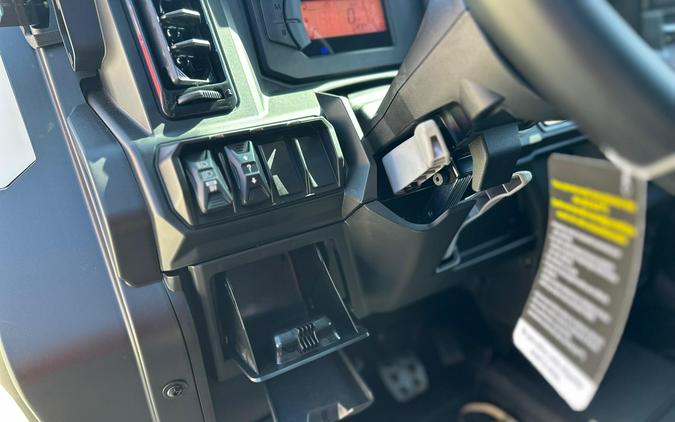 2026 Can-Am Defender MAX Limited HD11