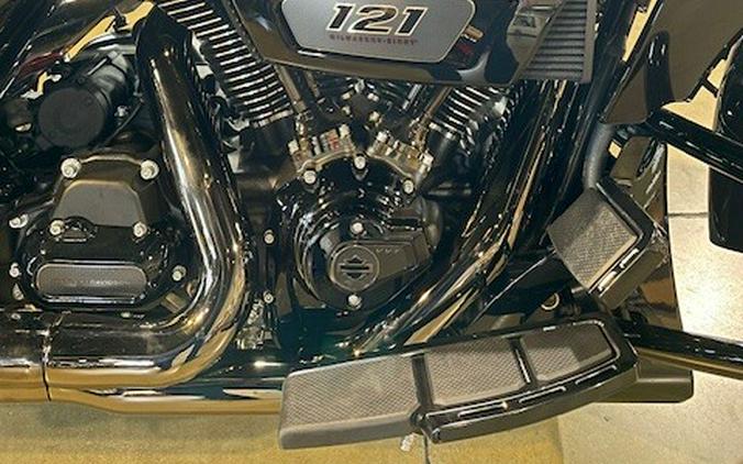 FLTRXSE 2025 CVO™ Road Glide™