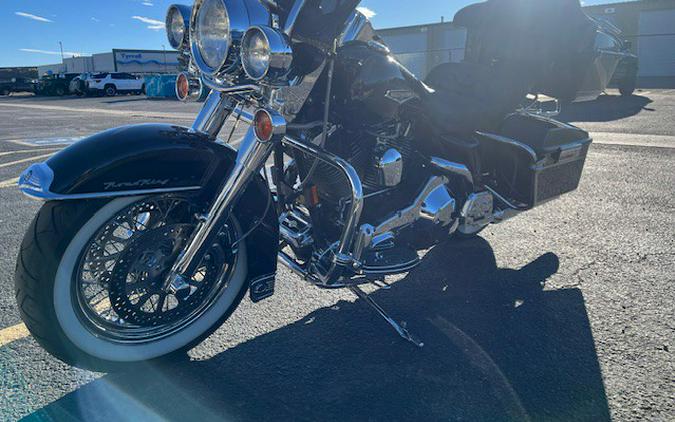 2000 Harley-Davidson® ROAD KING CLASSIC FLHRCI