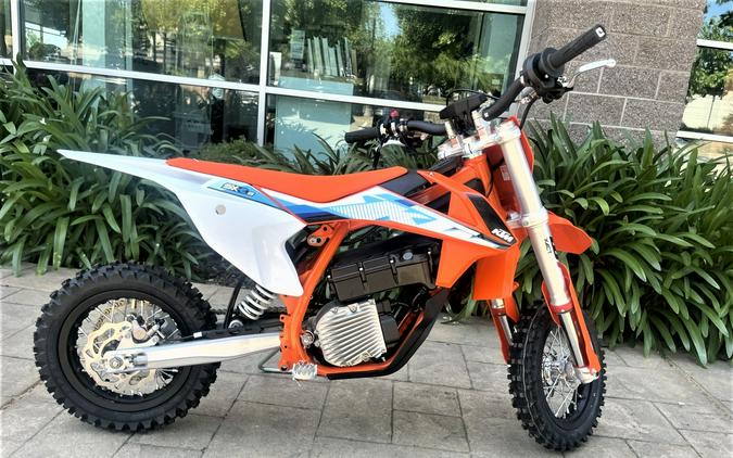 2024 KTM SX-E3