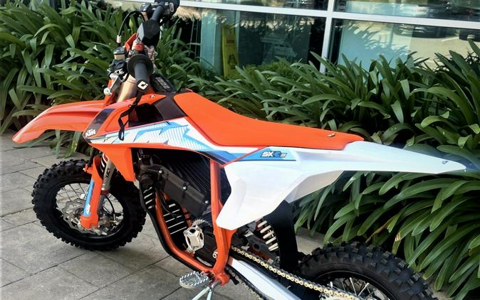 2024 KTM SX-E3