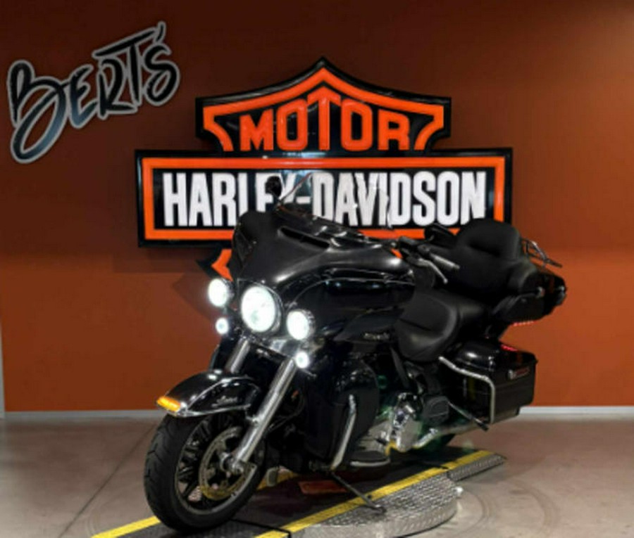 2014 Harley-Davidson® FLHTK - Electra Glide® Ultra Limited