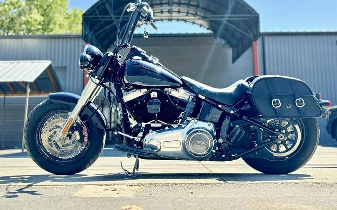 2016 Harley-Davidson® FLS - Softail Slim®