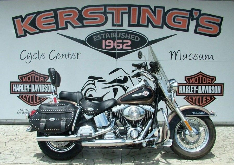 2004 Harley-Davidson® FLSTC - Heritage Softail® Classic