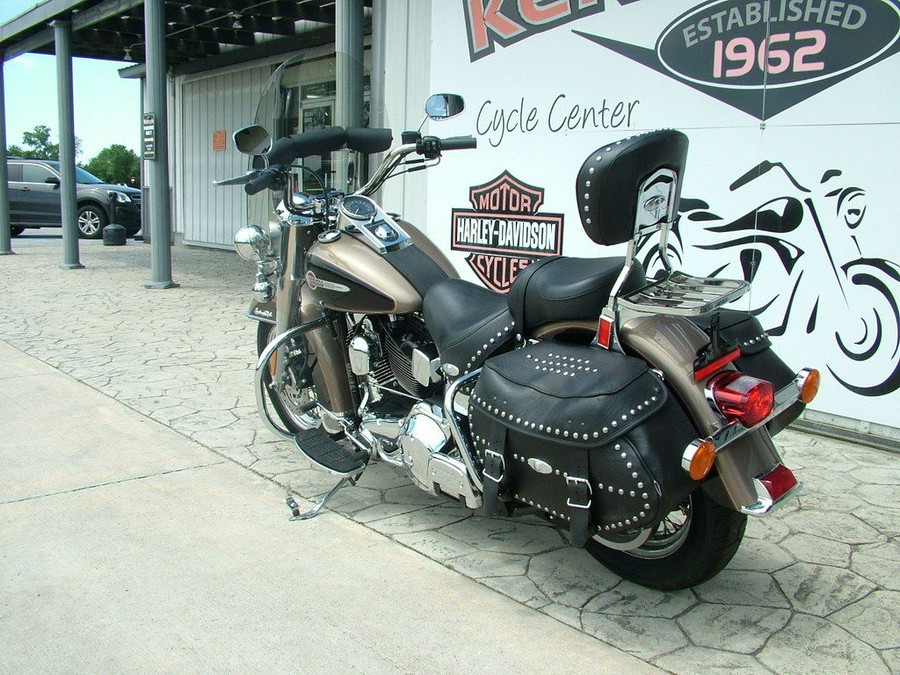 2004 Harley-Davidson® FLSTC - Heritage Softail® Classic