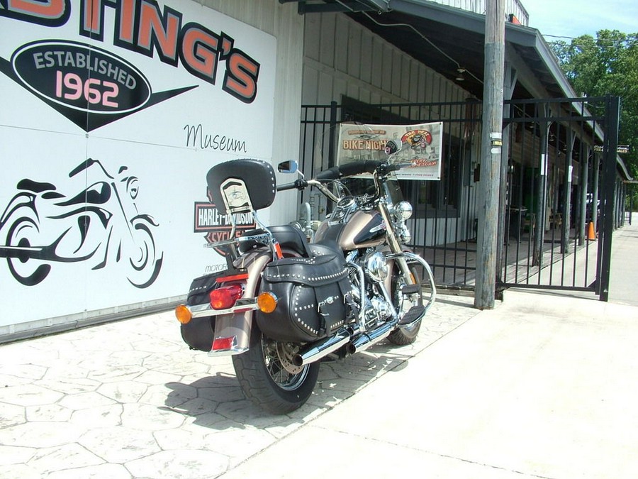 2004 Harley-Davidson® FLSTC - Heritage Softail® Classic