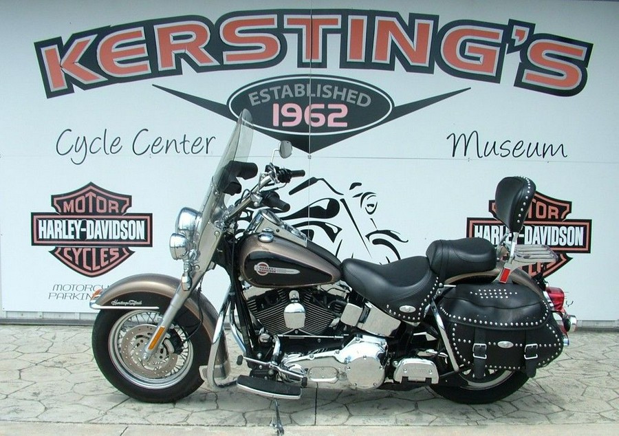 2004 Harley-Davidson® FLSTC - Heritage Softail® Classic