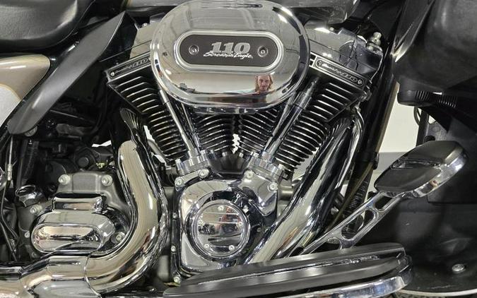 2013 Harley-Davidson® FLHTCUSE8 - CVO™ Ultra Classic® Electra Glide®