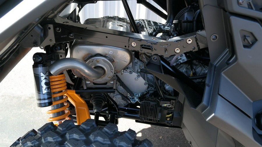 2026 Can-Am® Commander MAX XT-P