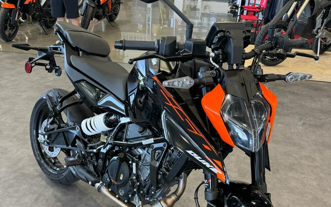 2026 KTM 250 Duke