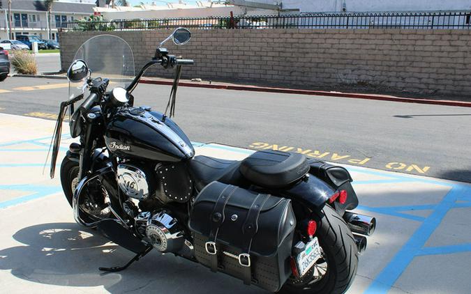2022 Indian Motorcycle® Super Chief® Dark Horse® Black Metallic