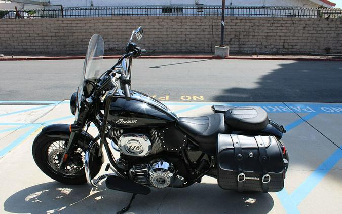 2022 Indian Motorcycle® Super Chief® Dark Horse® Black Metallic
