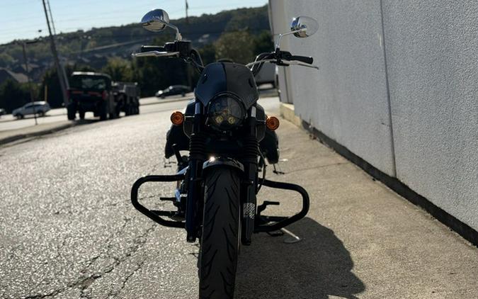 2018 Indian Scout Sixty ABS Thunder Black / Titanium Metallic
