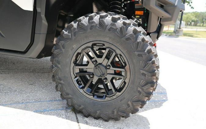 2026 Can-Am Defender MAX Limited HD11