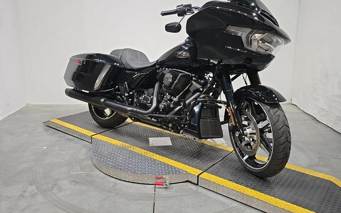 FLTRX 2025 Road Glide™