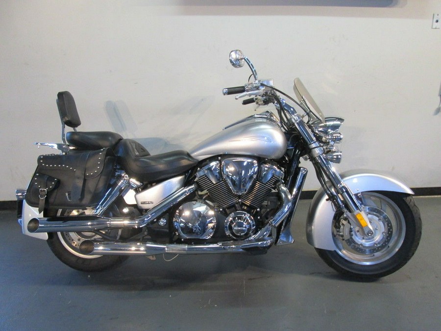 2005 Honda® VTX™ 1800N Spec 3