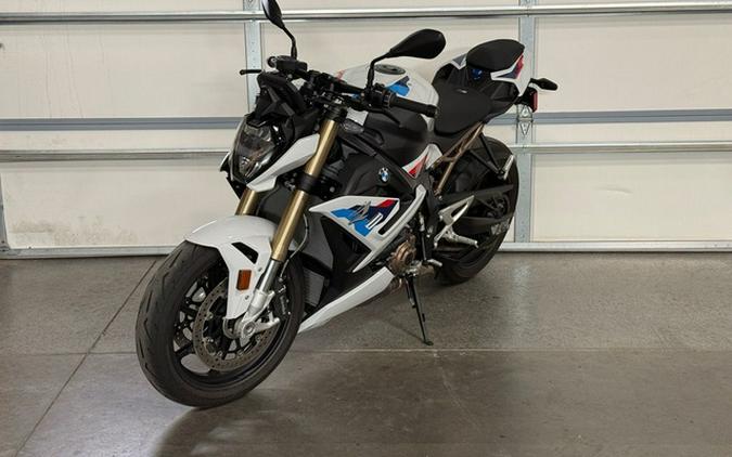 2024 BMW S 1000 R Light White/M Motorsport