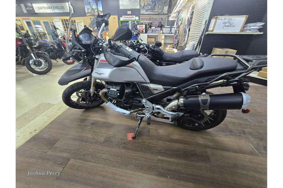 2023 Moto Guzzi V85 TT Travel
