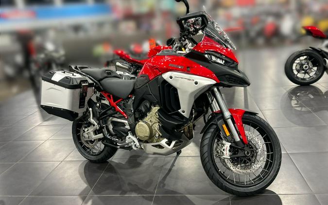 2025 Ducati MULTISTRADA V4 RALLY TRAVEL & RADAR SPOKED WHEELS