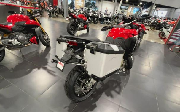 2025 Ducati MULTISTRADA V4 RALLY TRAVEL & RADAR SPOKED WHEELS