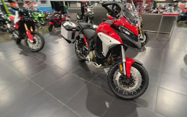 2025 Ducati MULTISTRADA V4 RALLY TRAVEL & RADAR SPOKED WHEELS