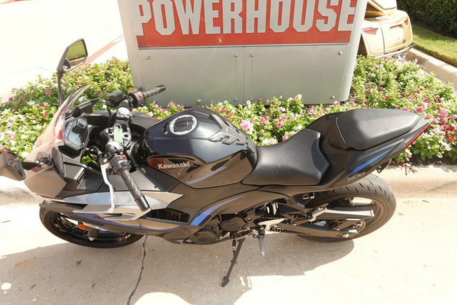 2025 Kawasaki Ninja 500 ABS Metallic Flat Spark Black/Metallic Spark Black