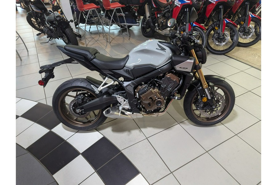 2025 Honda CB650R E-Clutch