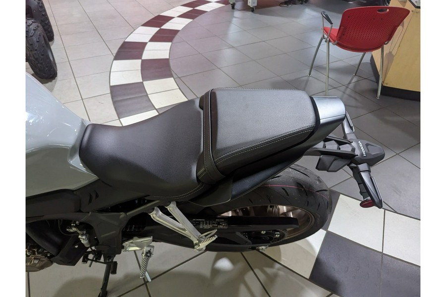 2025 Honda CB650R E-Clutch