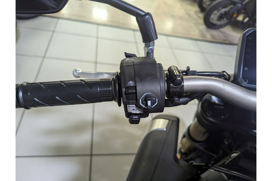 2025 Honda CB650R E-Clutch